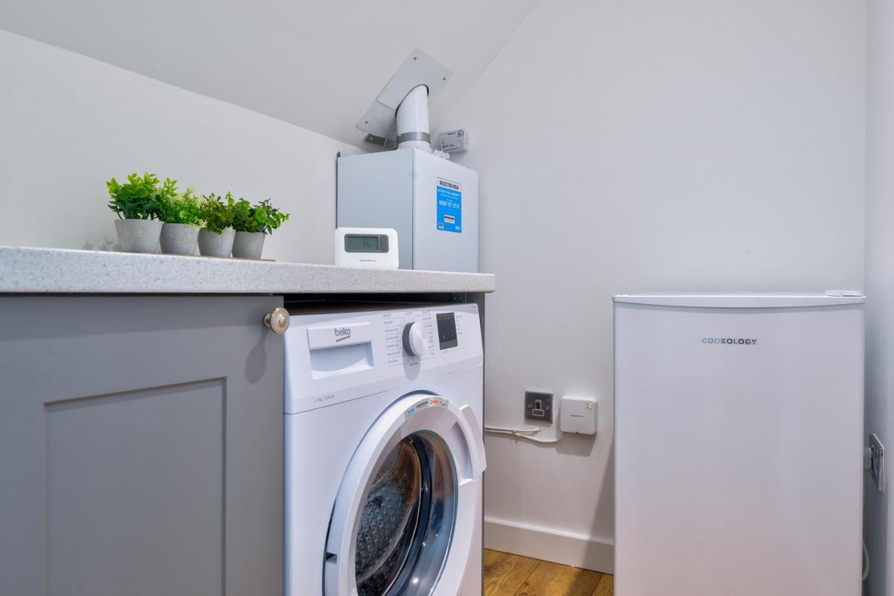 Stamford Central Stay - Stylish 2-Bed Apartment With Wifi Esterno foto