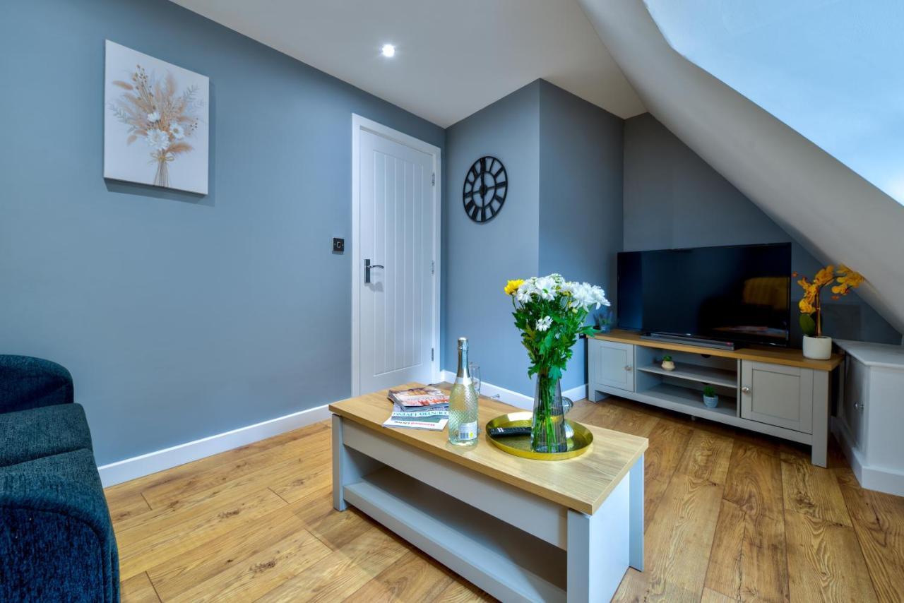 Stamford Central Stay - Stylish 2-Bed Apartment With Wifi Esterno foto