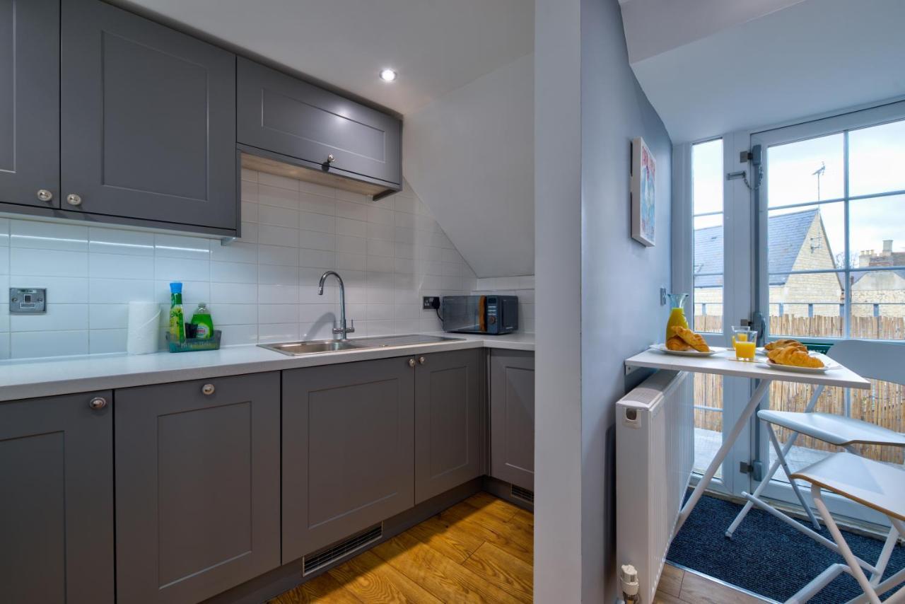 Stamford Central Stay - Stylish 2-Bed Apartment With Wifi Esterno foto
